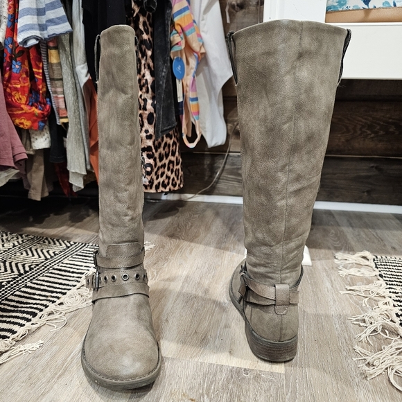 Tall boots grey/ brown with buckle zip - Picture 8 of 10
